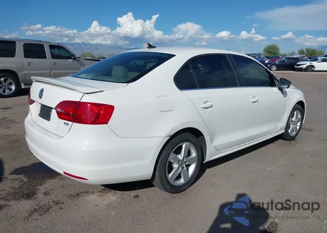 2013 Volkswagen Jetta 2.0L Tdi from USA, damaged, VIN 3VWLL7AJ3DM430450